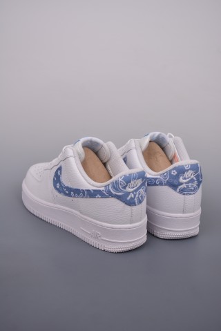 Nike Air Force 1 Low view 2