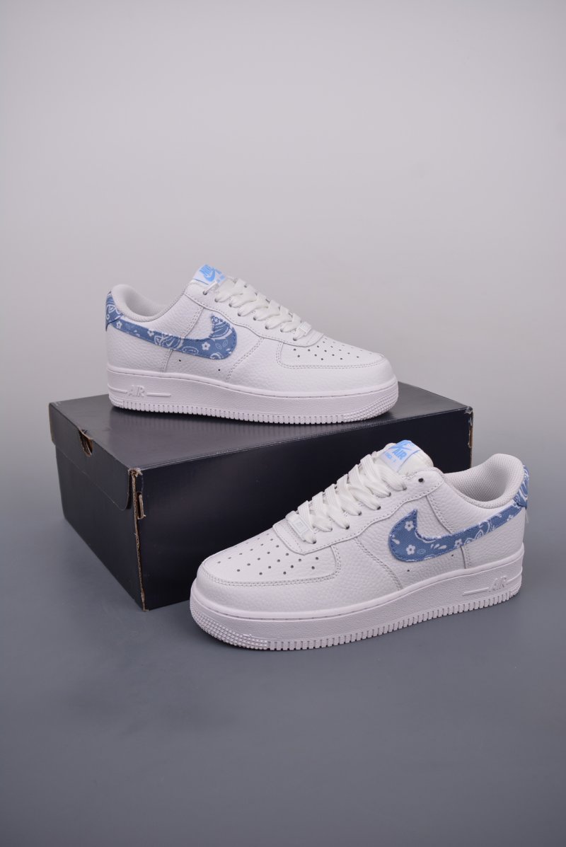Nike Air Force 1 Low view