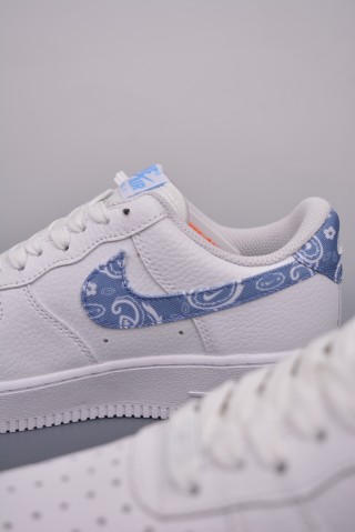 Nike Air Force 1 Low view 8