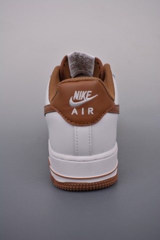 Nike Air Force 1 Low view 4