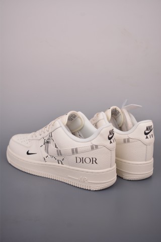 Nike Air Force 1 Low Dior view 2