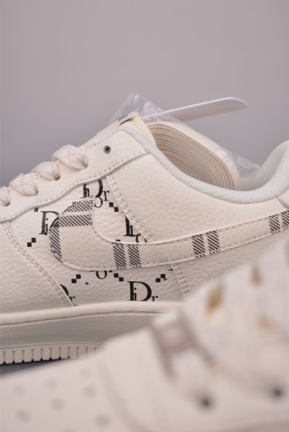 Nike Air Force 1 Low Dior view 8