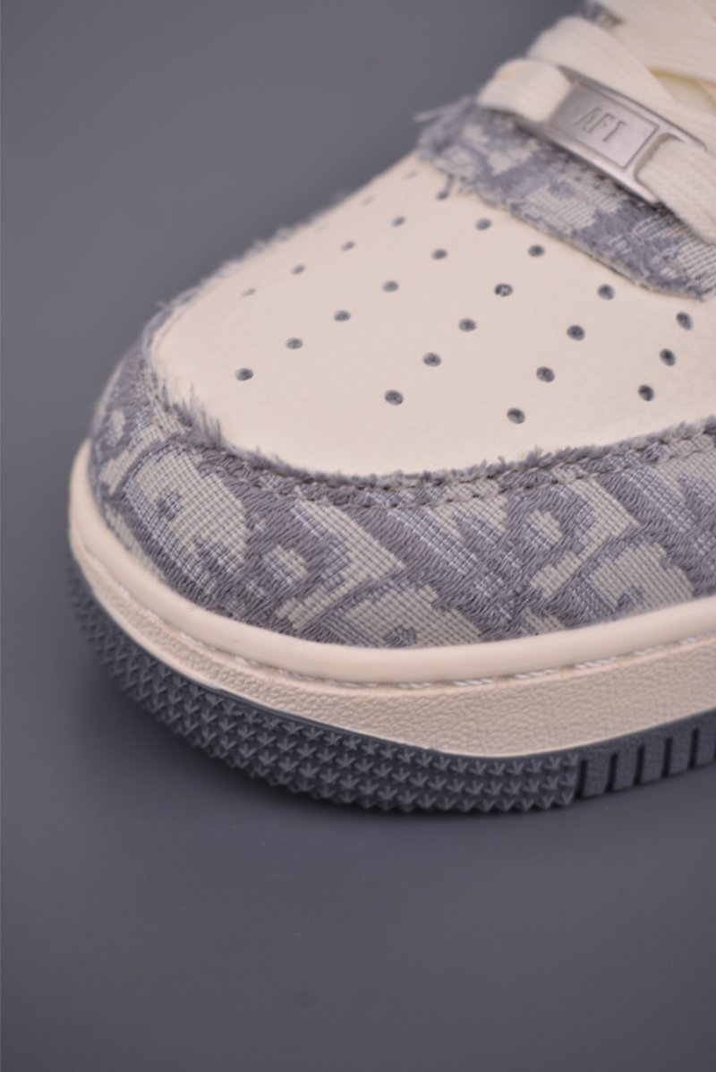 Nike Air Force 1 Low Dior view