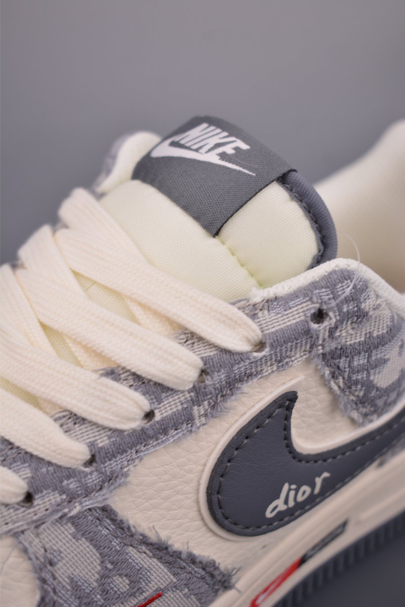 Nike Air Force 1 Low Dior view