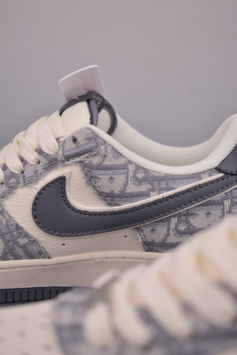Nike Air Force 1 Low Dior view