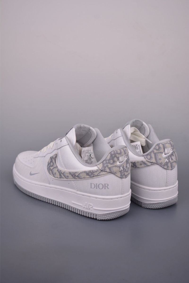 Nike Air Force 1 Low view