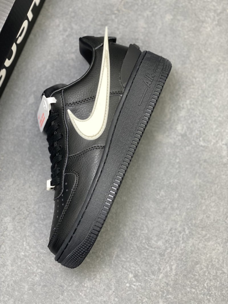 Nike Air Force 1 Low 'Gold' view