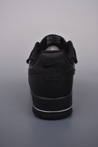 Nike Air Force 1 Low 'Panda' view 4