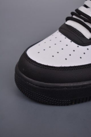 Nike Air Force 1 Low 'Panda' view 6