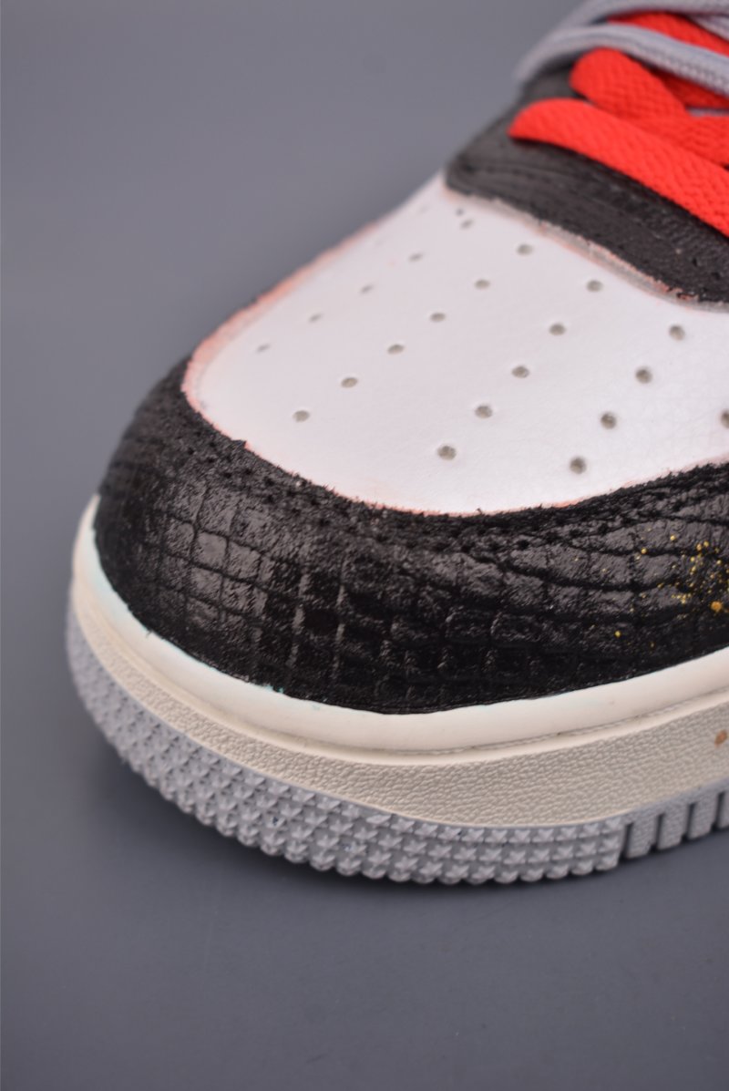 Nike Air Force 1 Low view