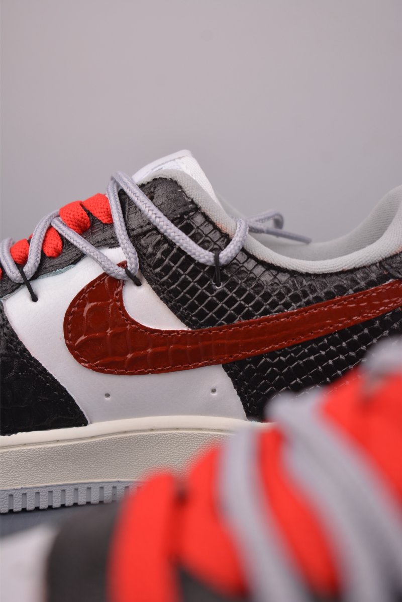 Nike Air Force 1 Low view