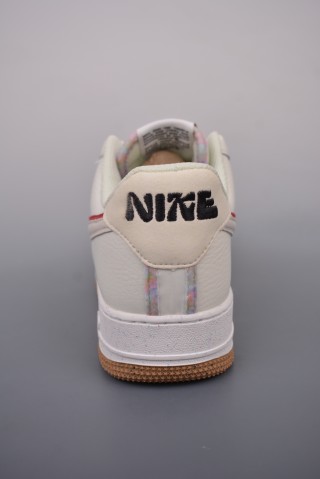 Nike Air Force 1 Low view 4