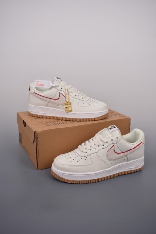 Nike Air Force 1 Low view 5