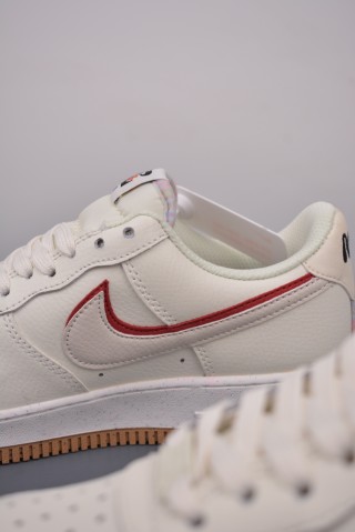Nike Air Force 1 Low view 8