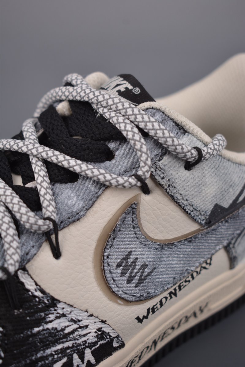 Nike Air Force 1 Low 'Graffiti' view