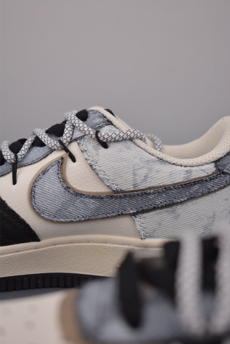 Nike Air Force 1 Low 'Graffiti' view