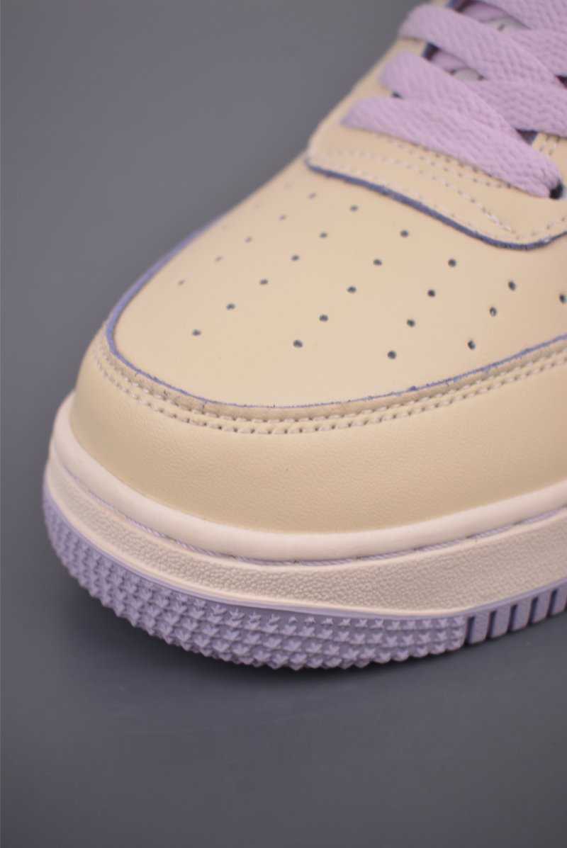 Nike Air Force 1 Low view