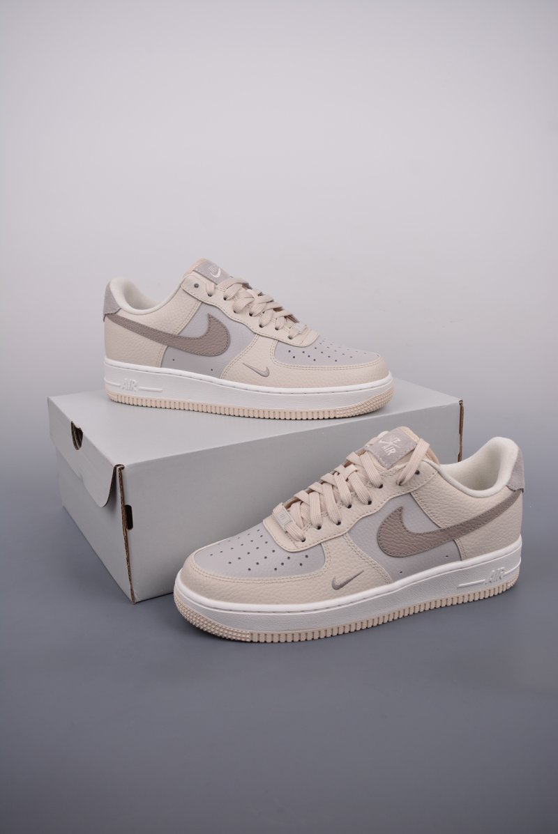 Nike Air Force 1 Low 'Brown' view
