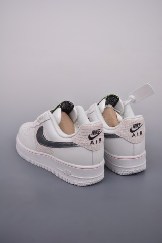 Nike Air Force 1 Low view 2