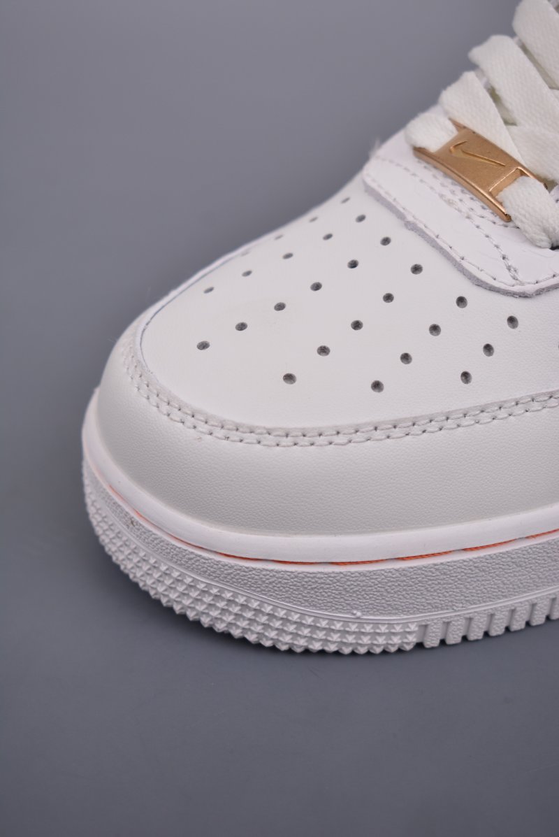 Nike Air Force 1 Low view