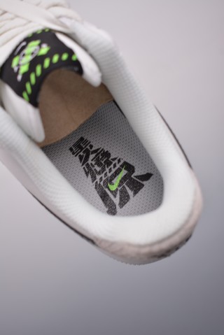 Nike Air Force 1 Low view 9