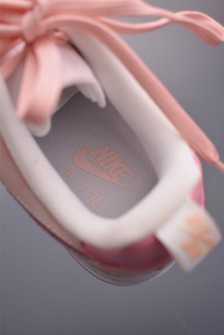 Nike Air Force 1 Low 'Cherry' view 9