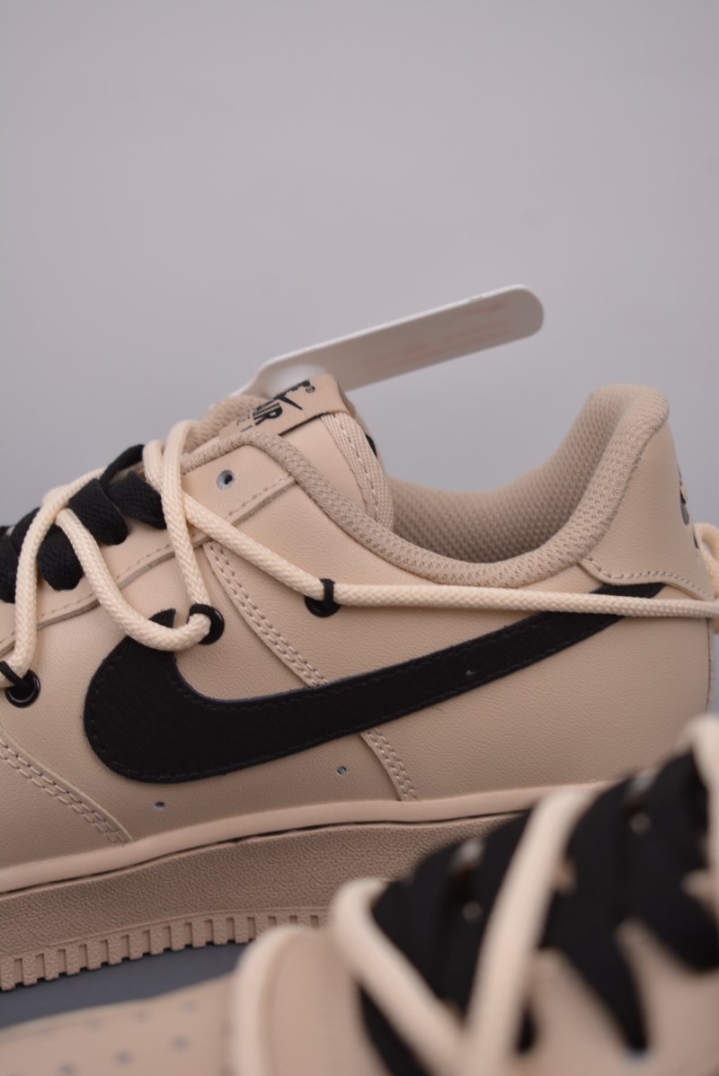 Nike Air Force 1 Low 'Ink Splash' view