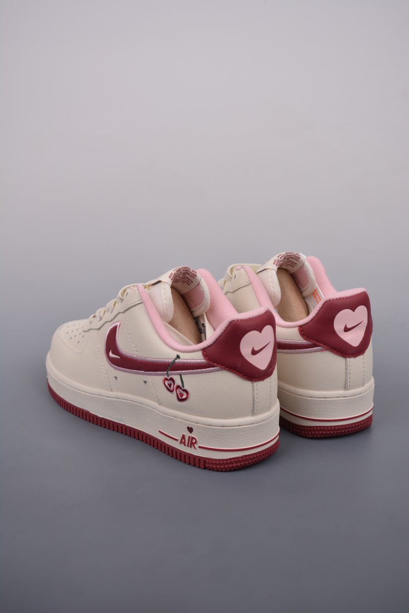 Nike Air Force 1 Low view
