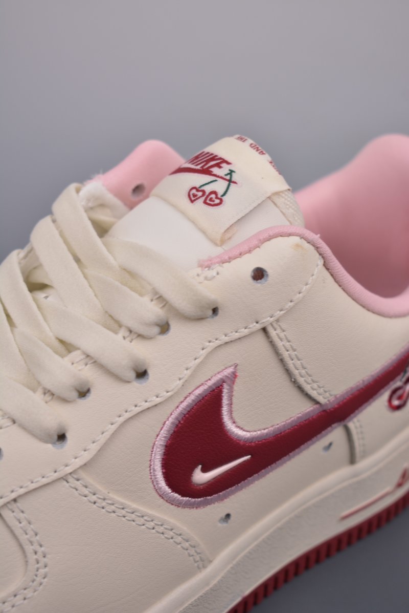 Nike Air Force 1 Low view