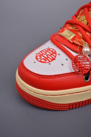 Nike Air Force 1 Low 'Red / Gold' view 6