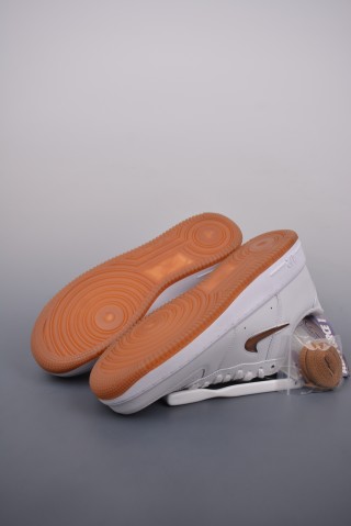 Nike Air Force 1 Low 'White / Brown' view 3