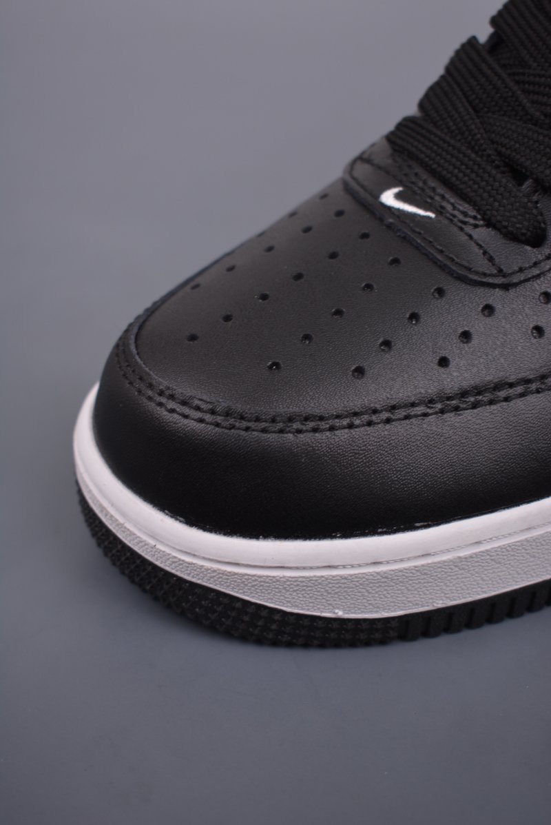 Nike Air Force 1 Low view