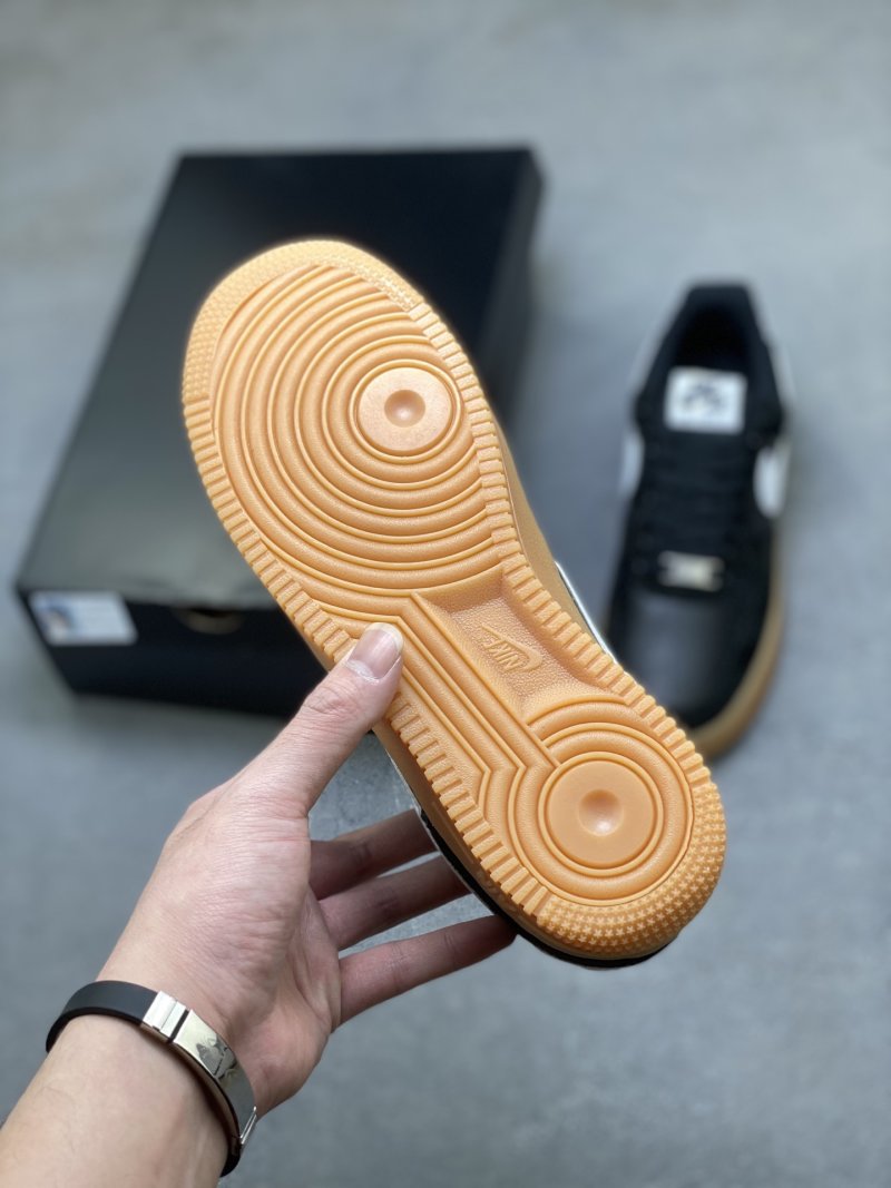 Nike Air Force 1 Low view