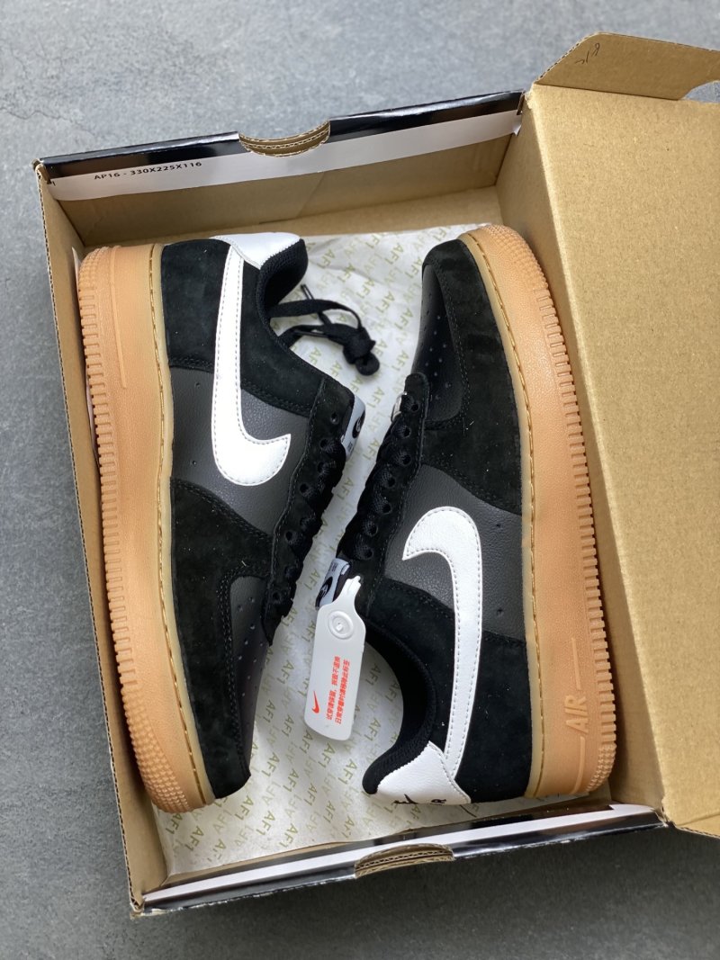 Nike Air Force 1 Low view