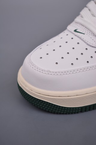 Nike Air Force 1 Low view 6
