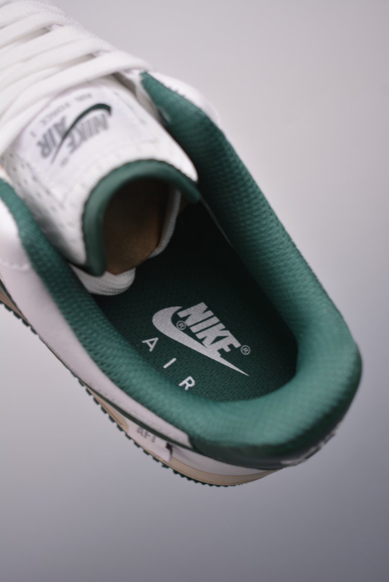 Nike Air Force 1 Low view