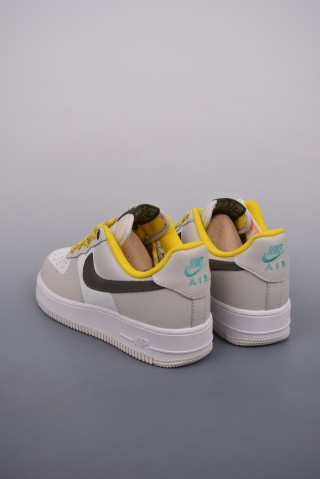 Nike Air Force 1 Low view 2