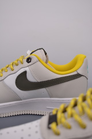 Nike Air Force 1 Low view 8
