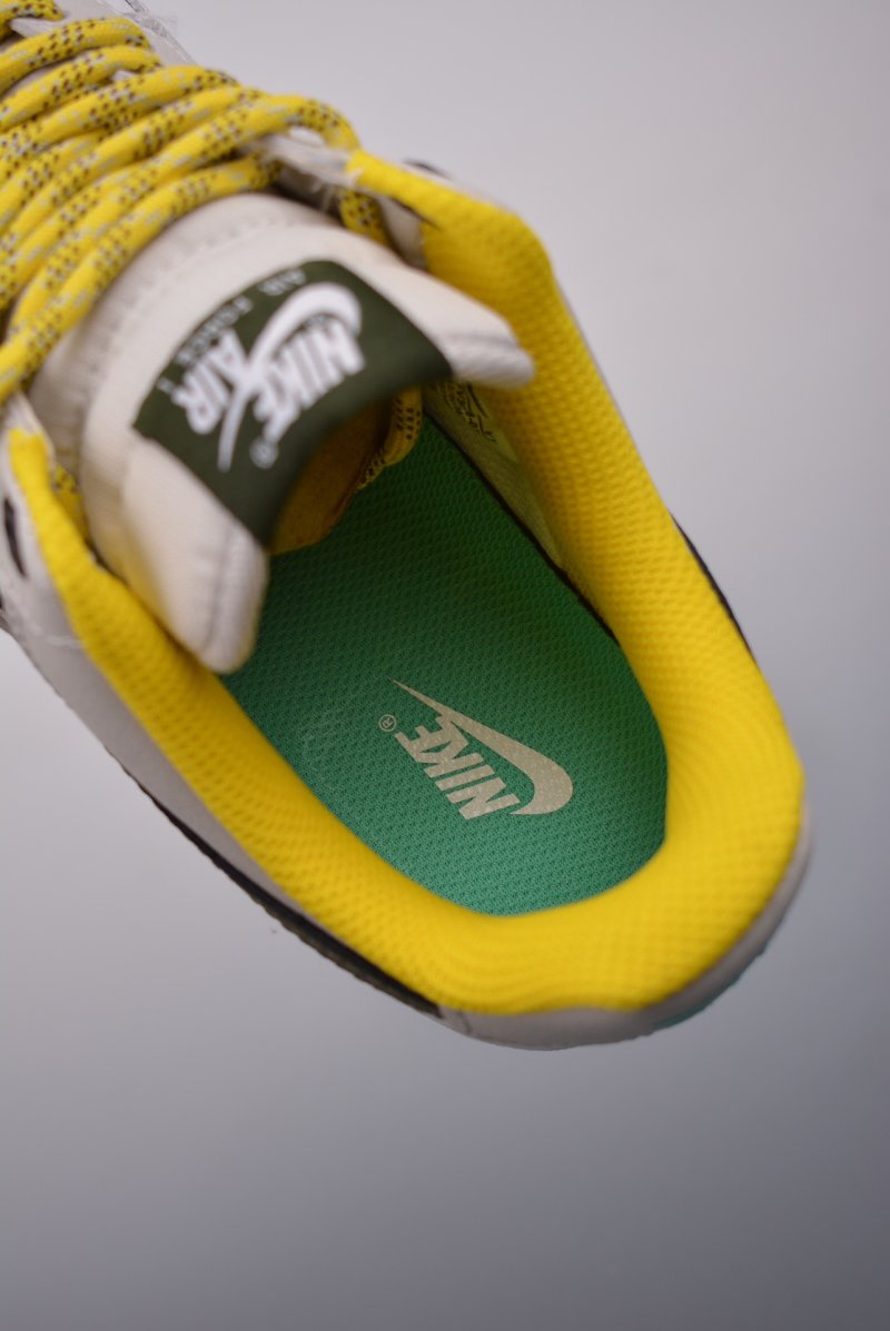 Nike Air Force 1 Low view