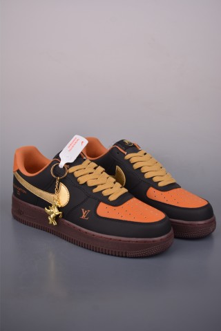 Nike Air Force 1 Low view 1