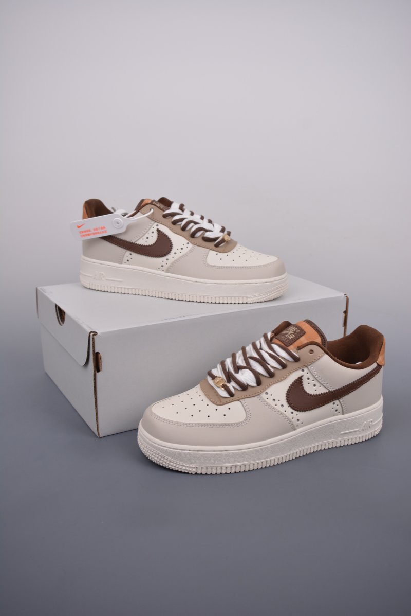Nike Air Force 1 Low 'Grey / Brown' view