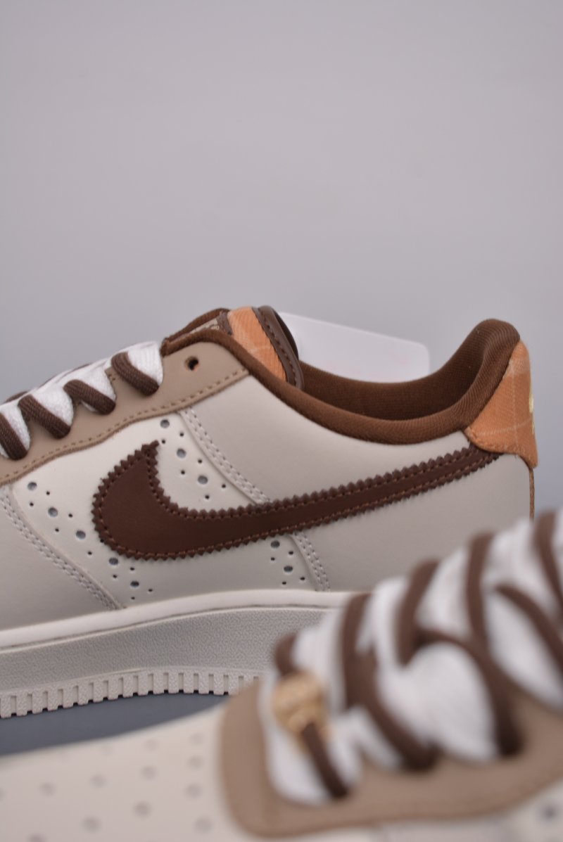 Nike Air Force 1 Low 'Grey / Brown' view
