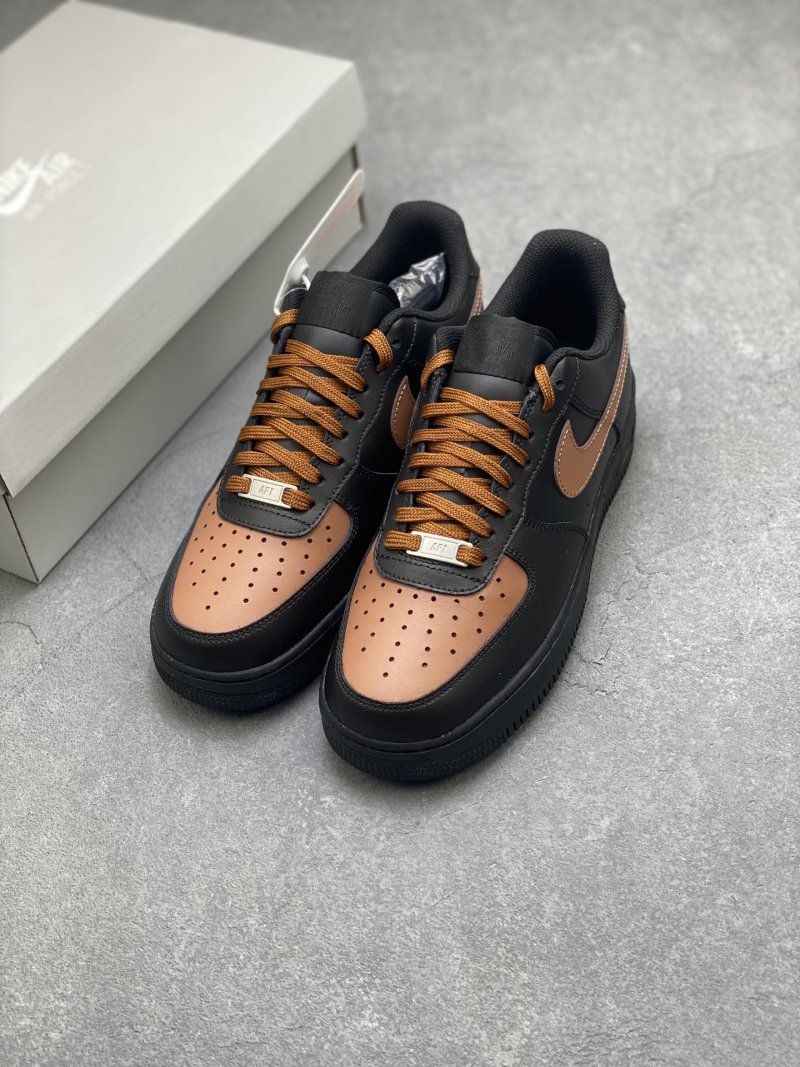 Nike Air Force 1 Low 'Gold' view