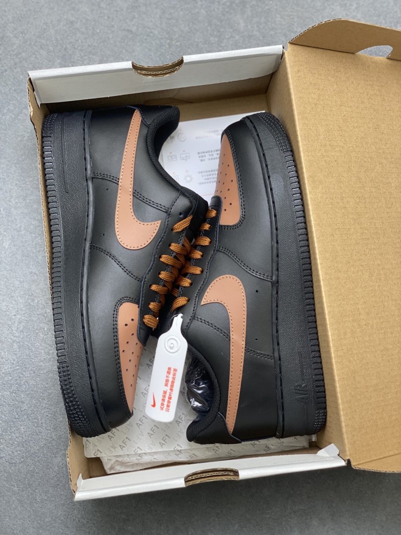 Nike Air Force 1 Low 'Gold' view