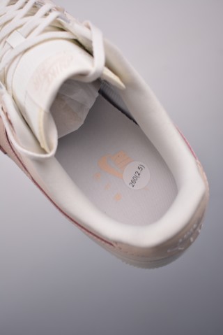 Nike Air Force 1 Low 'White / Pink' view 9