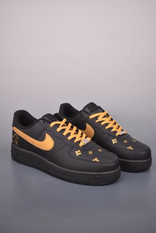 Nike Air Force 1 Low view 1