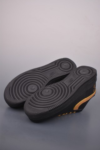 Nike Air Force 1 Low view 3