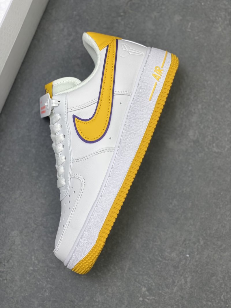 Nike Air Force 1 Low 'Gold' view
