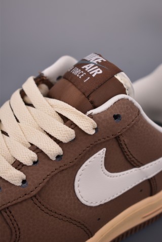 Nike Air Force 1 Low view 7