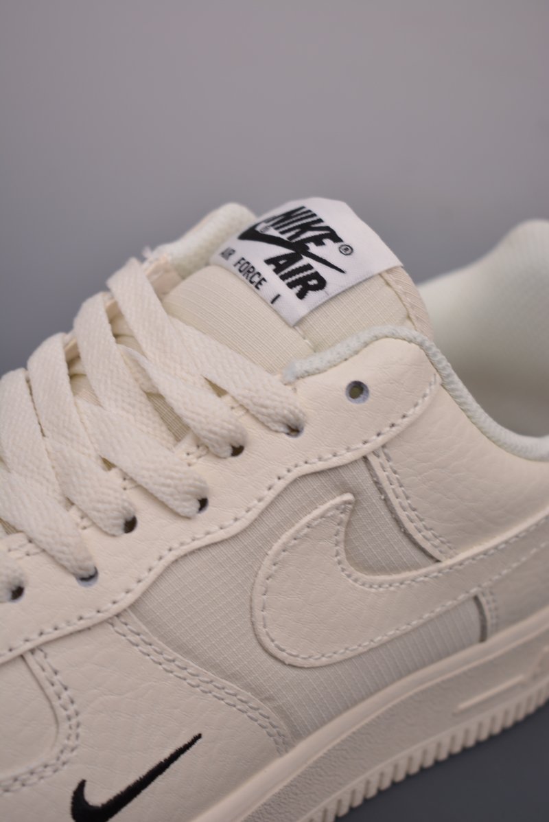 Nike Air Force 1 Low view